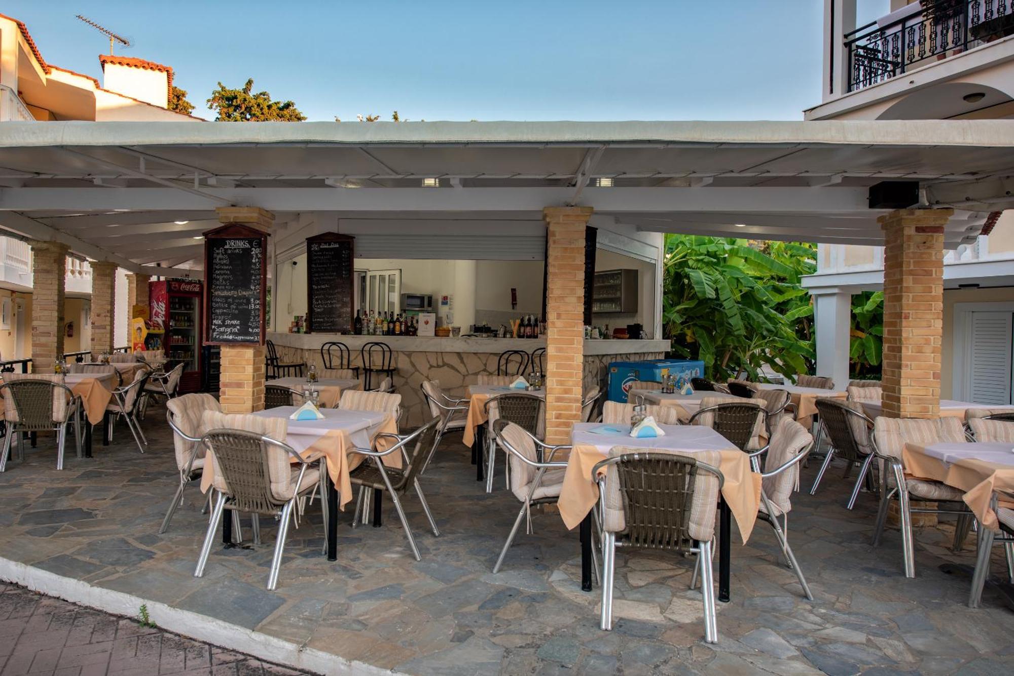 Porto Iliessa Hotel Argassi Exterior photo